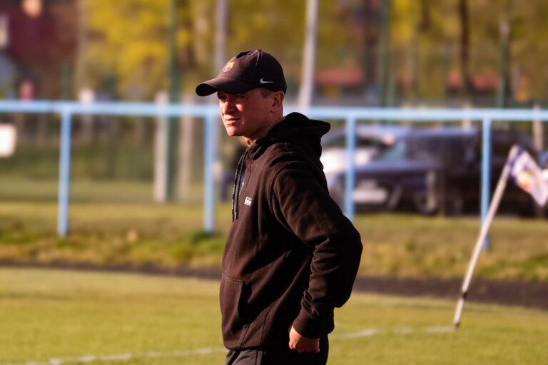 Trzęsienie ziemi w&nbsp;Gryfie, nerwy Jantara i&nbsp;spadek Fali. Ligowy finisz w&nbsp;powiecie kamieńskim