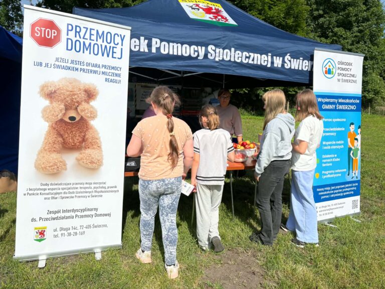 Profilaktyka dla bezpieczeństwa w&nbsp;szkołach w&nbsp;Świerznie i&nbsp;Stuchowie
