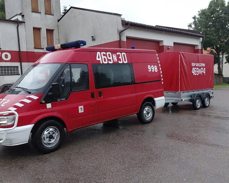 OSP Golczewo z&nbsp;nową przyczepką pożarniczą