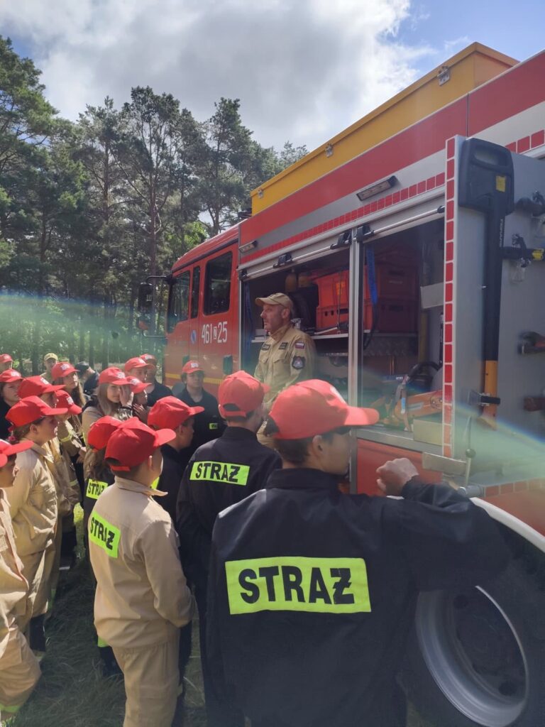 Strażacy kontrolują letnie obozy w&nbsp;powiecie kamieńskim
