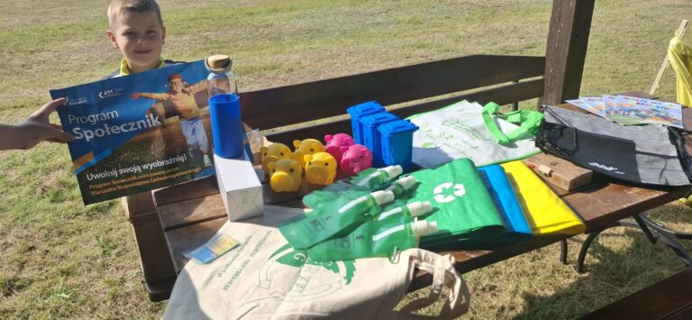 Ekologiczny piknik w&nbsp;Trzebieszewie. Nauka, zabawa i&nbsp;wspólna integracja [zobacz zdjęcia]