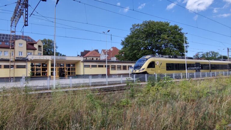 11 września: pociągi zwolnią na&nbsp;przejazdach. Sprawdź rozkład!