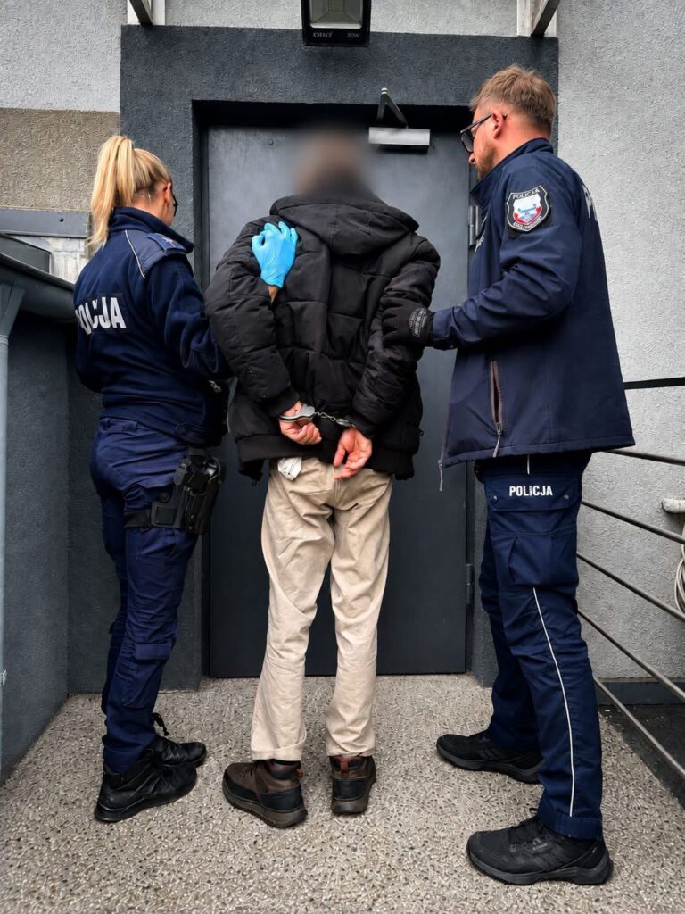 Ukradł skarbonkę zbieraną na&nbsp;leczenie chorego dziecka. Zatrzymała go&nbsp;policja