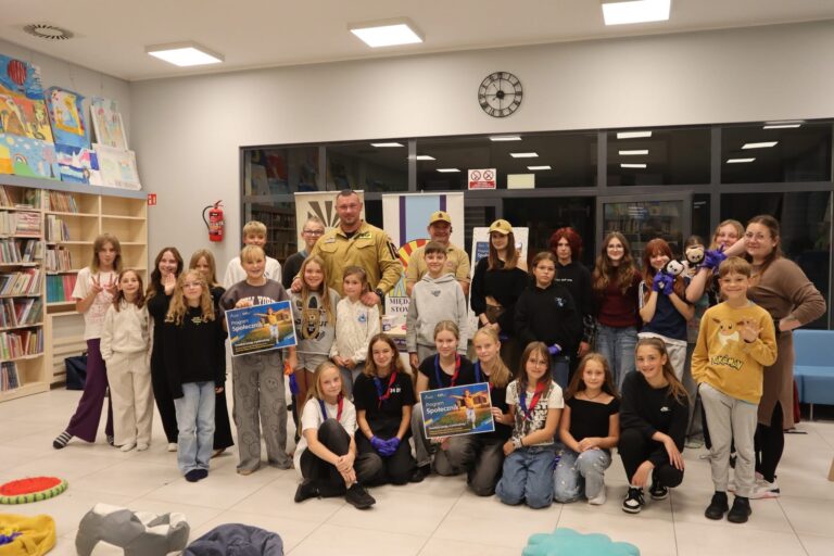 Warsztaty edukacyjne w&nbsp;ramach projektu „Bądź gotowy do&nbsp;drogi – warsztaty dla dzieci i&nbsp;młodzieży dot. bezpieczeństwa z&nbsp;wykorzystaniem plecaka ewakuacyjnego”