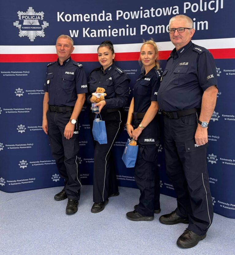 Wyjątkowe wyróżnienie dla policjantki z&nbsp;KPP w&nbsp;Kamieniu Pomorskim Izabeli Kik 