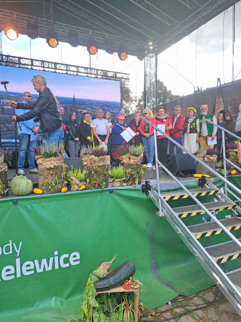 KGW Trzebieszewo z&nbsp;wyróżnieniem w&nbsp;konkursie „Nasze Kulinarne Dziedzictwo” [zobacz zdjęcia]