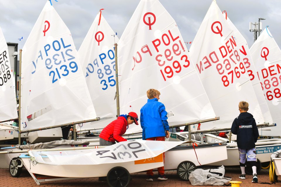 XI edycja Baltic Cup MMPSKO wystartowała w Dziwnowie. 274 żeglarzy z ośmiu krajów 2 regaty18 5
