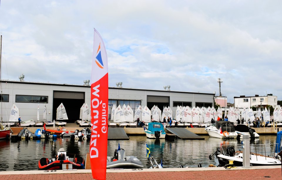 XI edycja Baltic Cup MMPSKO wystartowała w Dziwnowie. 274 żeglarzy z ośmiu krajów 1 regaty18 6