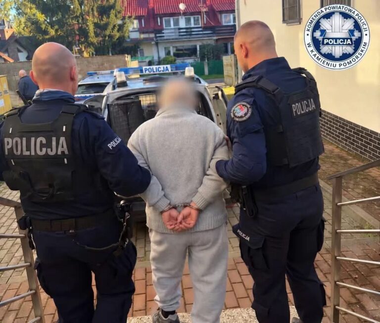 POLICYJNE DZIAŁANIA „POSZUKIWANY” I&nbsp;„CUDZOZIEMIEC”. TRZY OSOBY ZATRZYMANE NA&nbsp;TERENIE POWIATU KAMIEŃSKIEGO